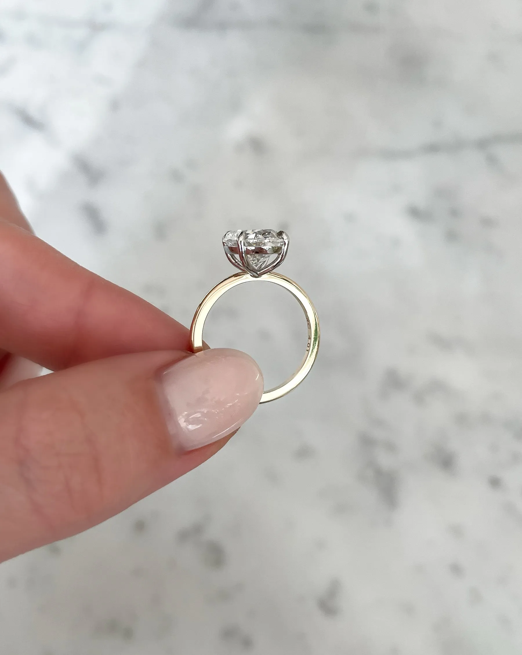 4.01 Oval in the Whisper Thin