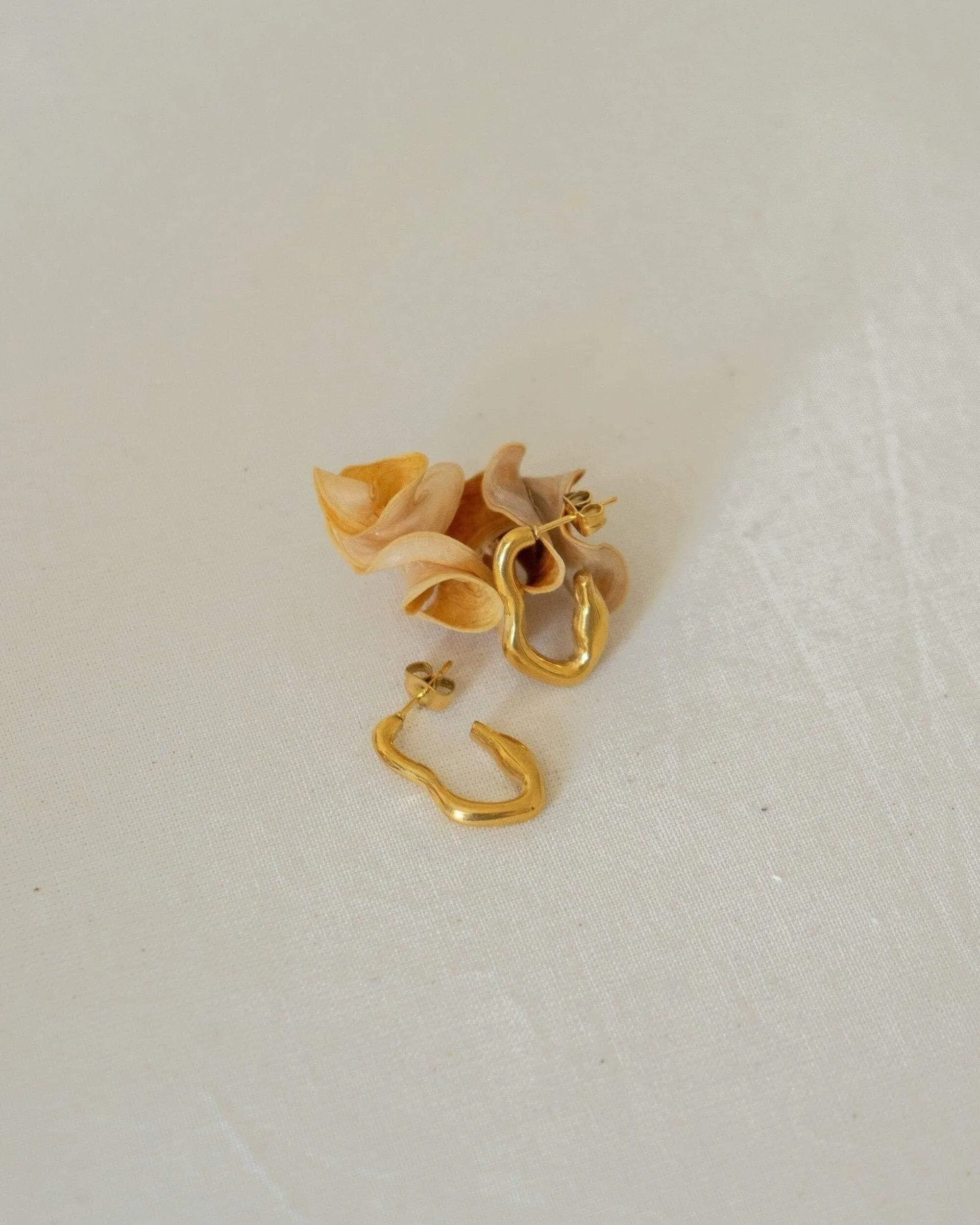 Gold Wave Hoops