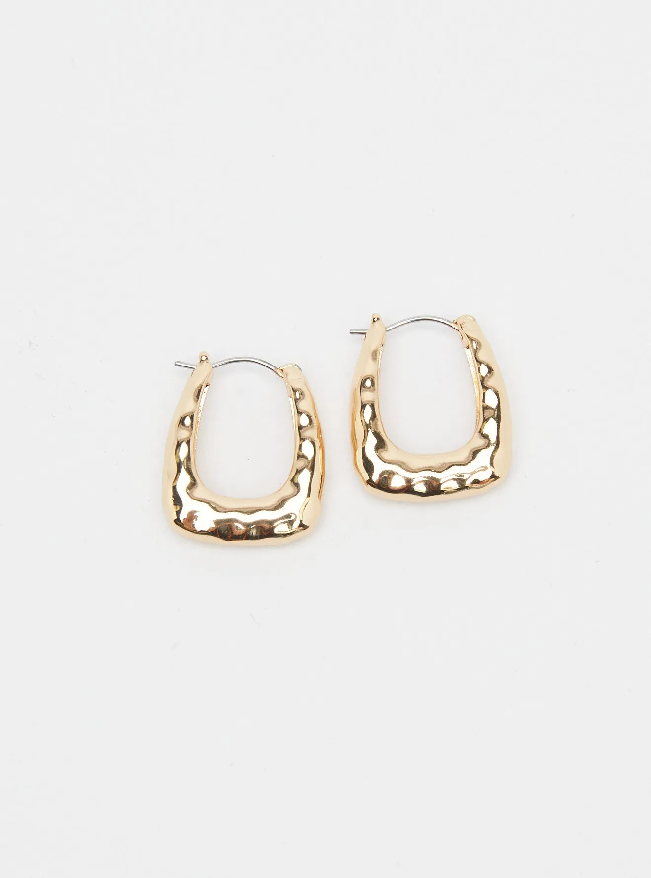 HAMMERED OBLONG HOOP EARRING