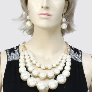 iLLASPARKZ Chunky Graduated Pearl Necklace