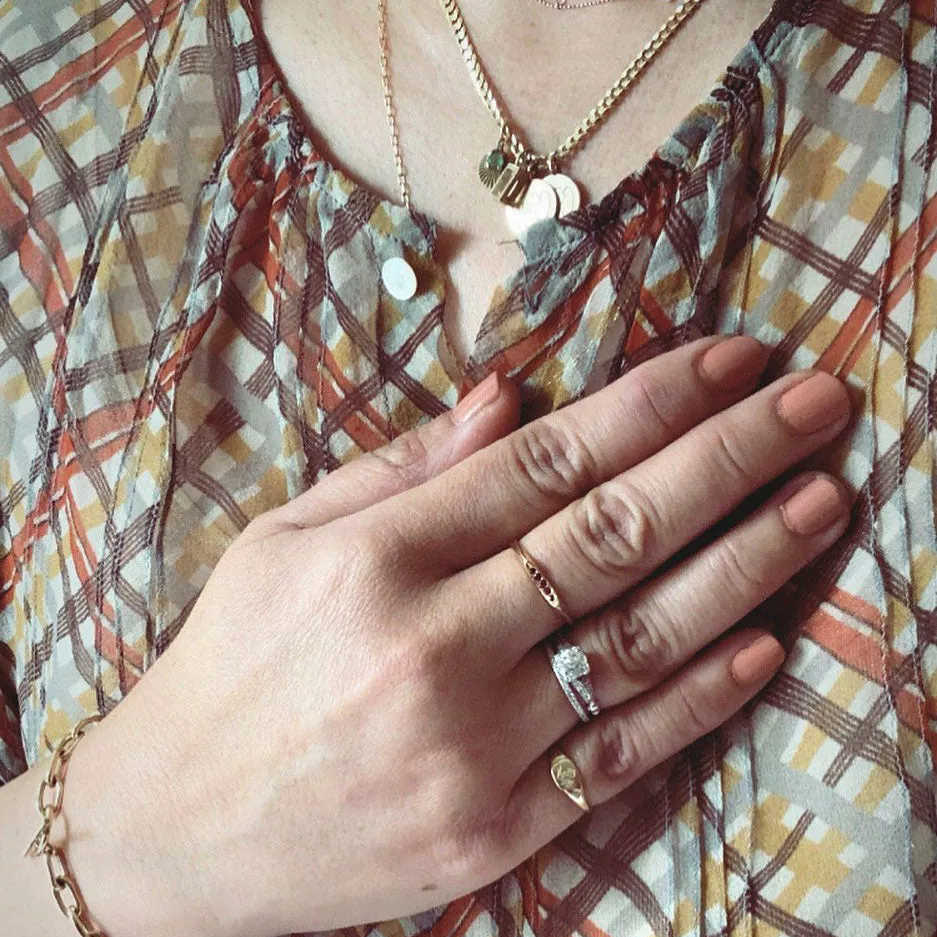 Medallion Signet Necklace