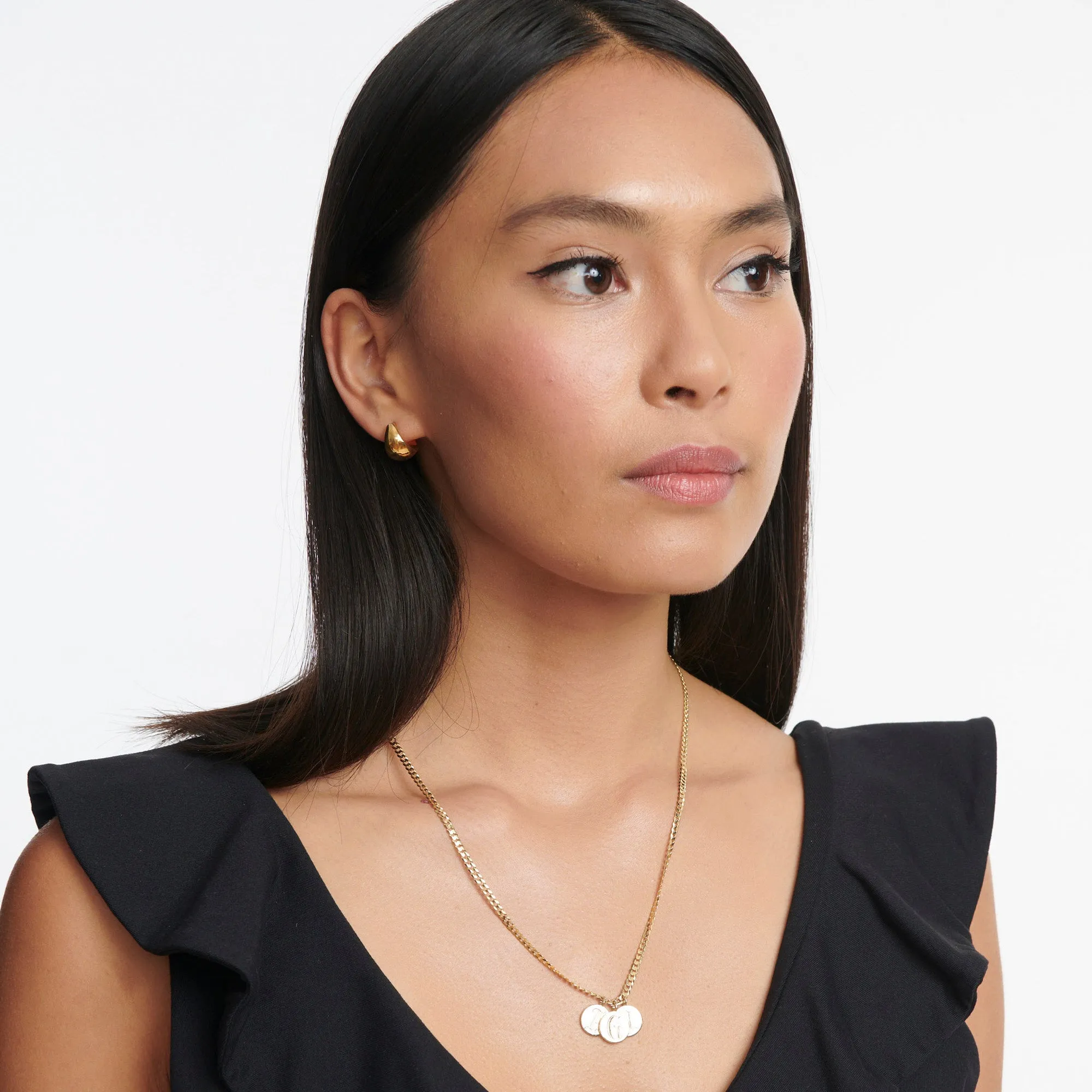 Medallion Signet Necklace